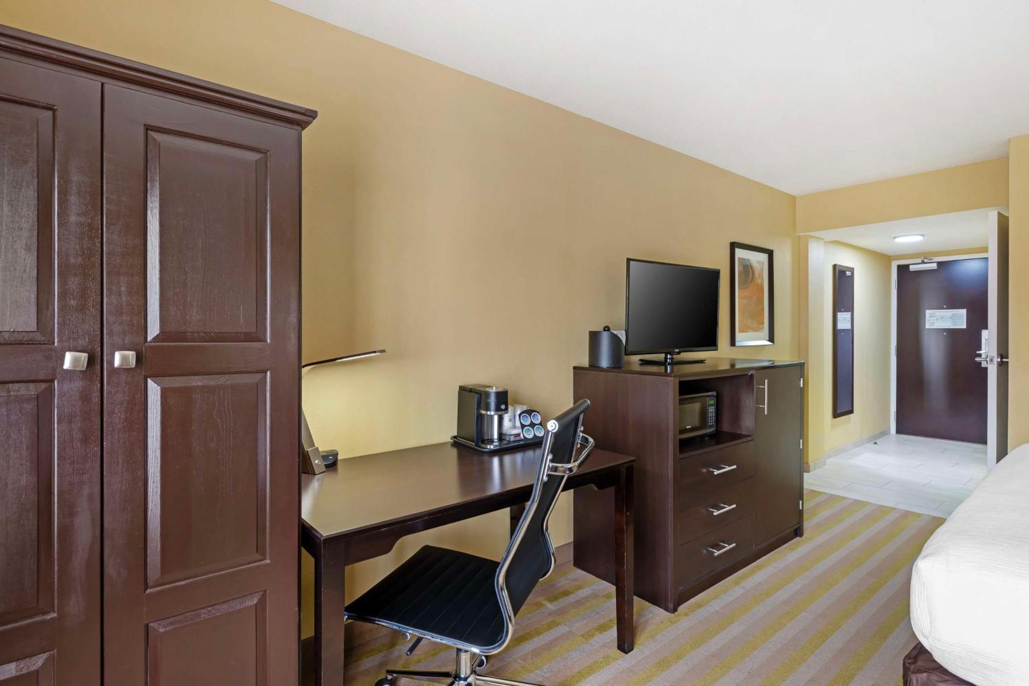 Best Western Plus Thornburg Inn&Suites Exterior foto