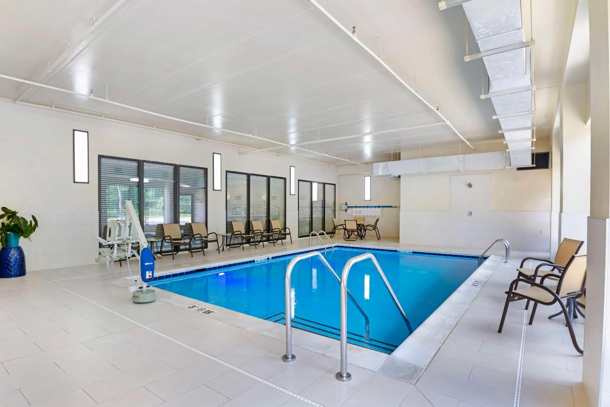 Best Western Plus Thornburg Inn&Suites Exterior foto